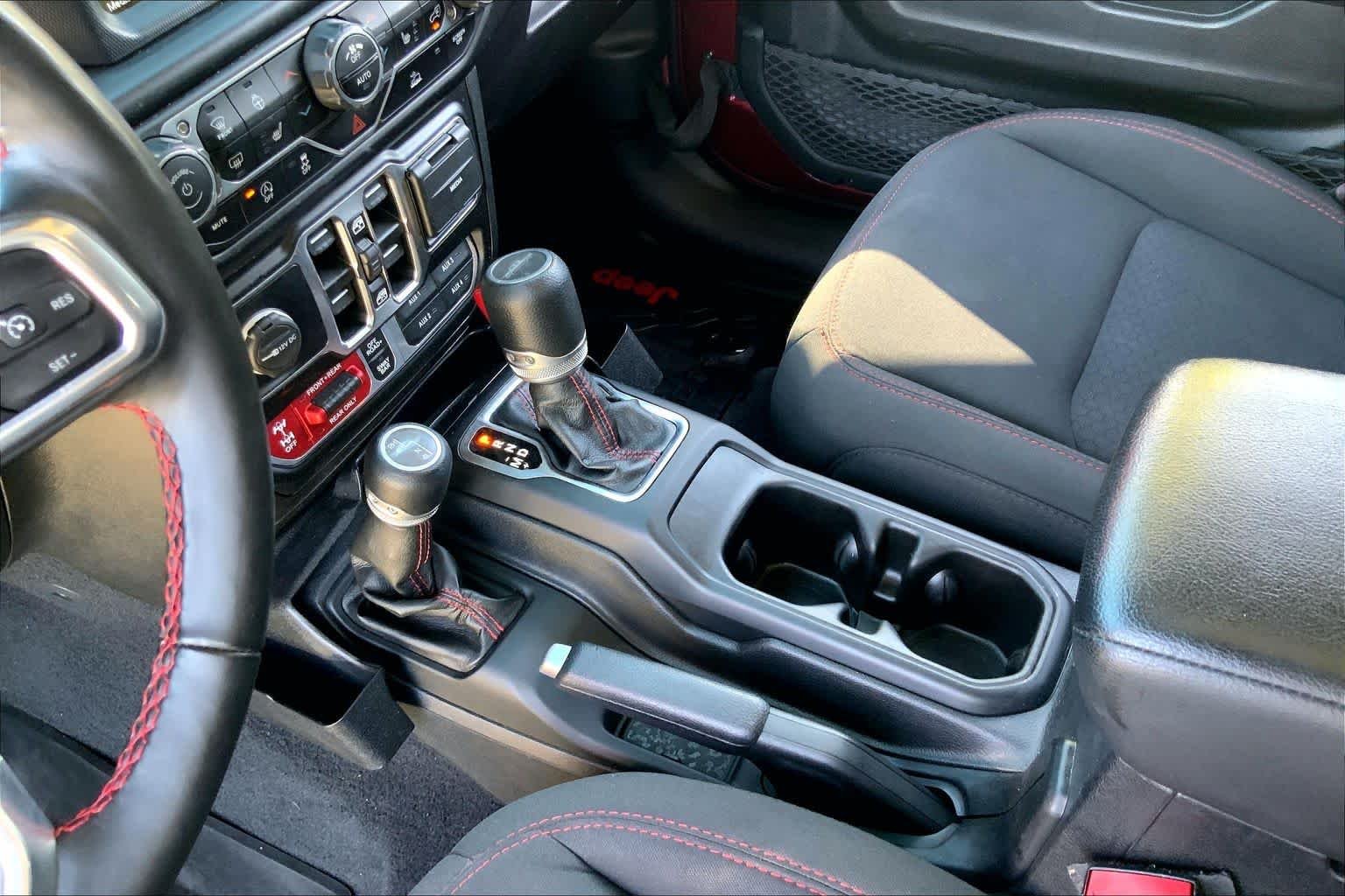 Used 2021 Snazzberry Pearlcoat Jeep Rubicon image 15
