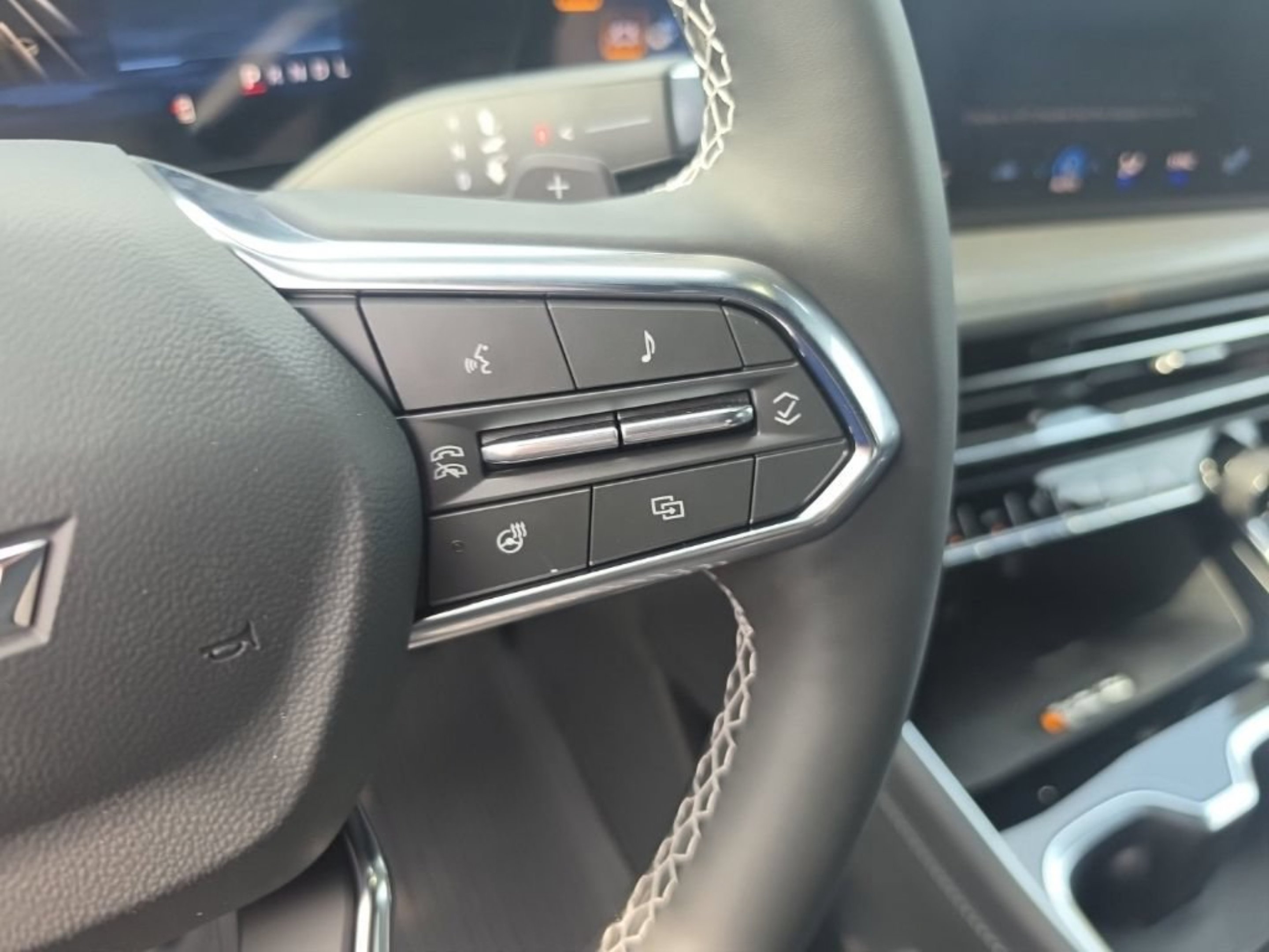 2027 Chevrolet Traverse LT - Photo 14
