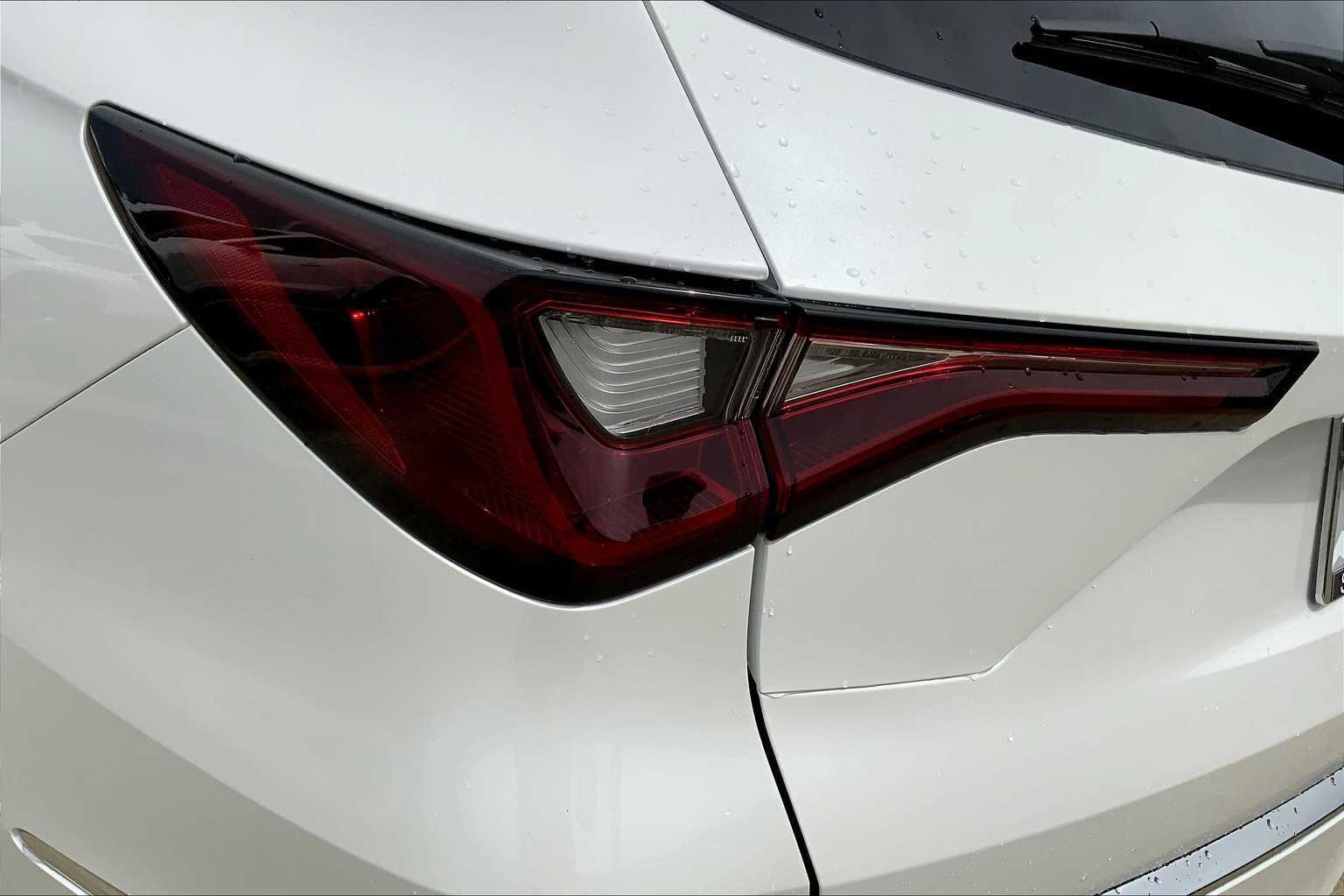 Used 2026 Platinum White Pearl Acura w/Technology Package image 14