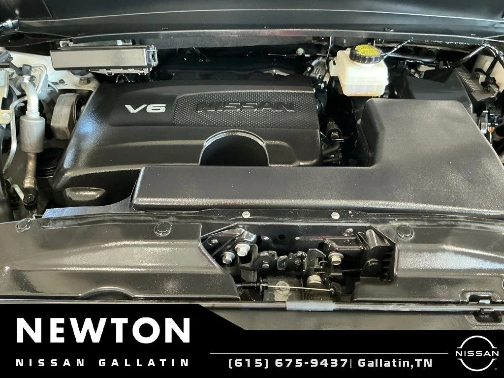 Used 2019 Pearl White Nissan Platinum image 52