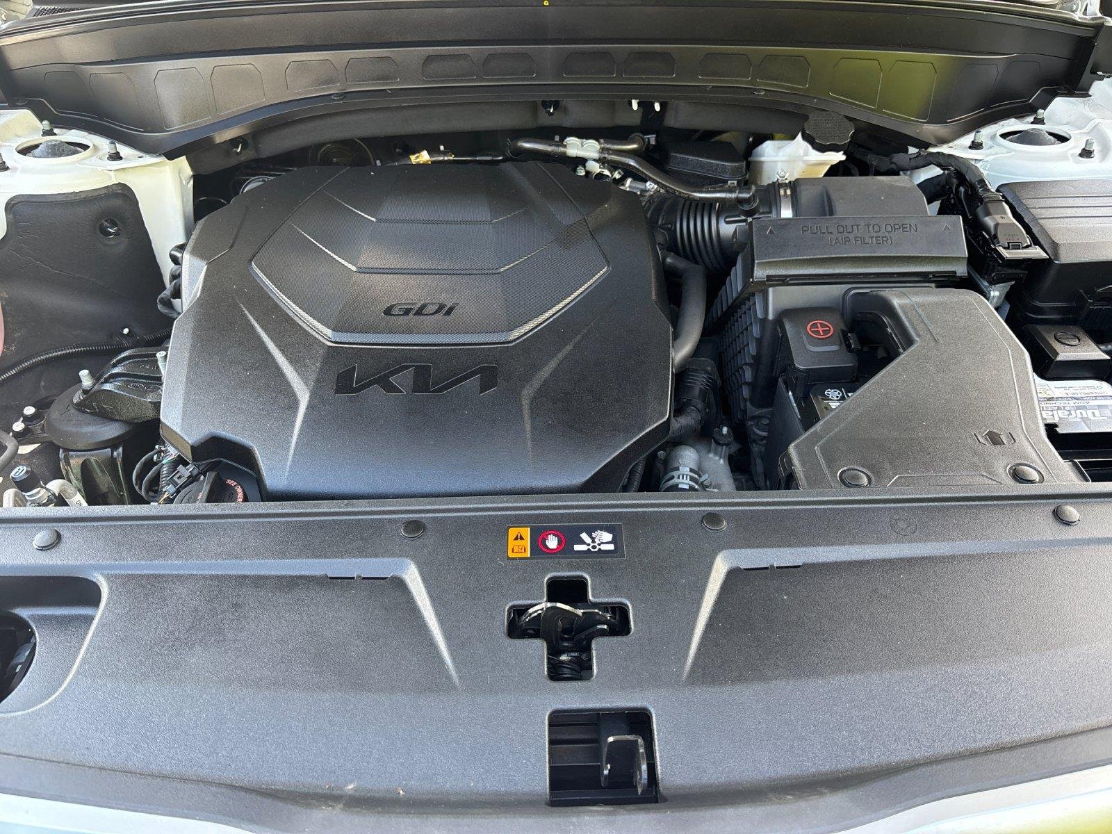 Used 2023 Glacial White Pearl Kia S image 9