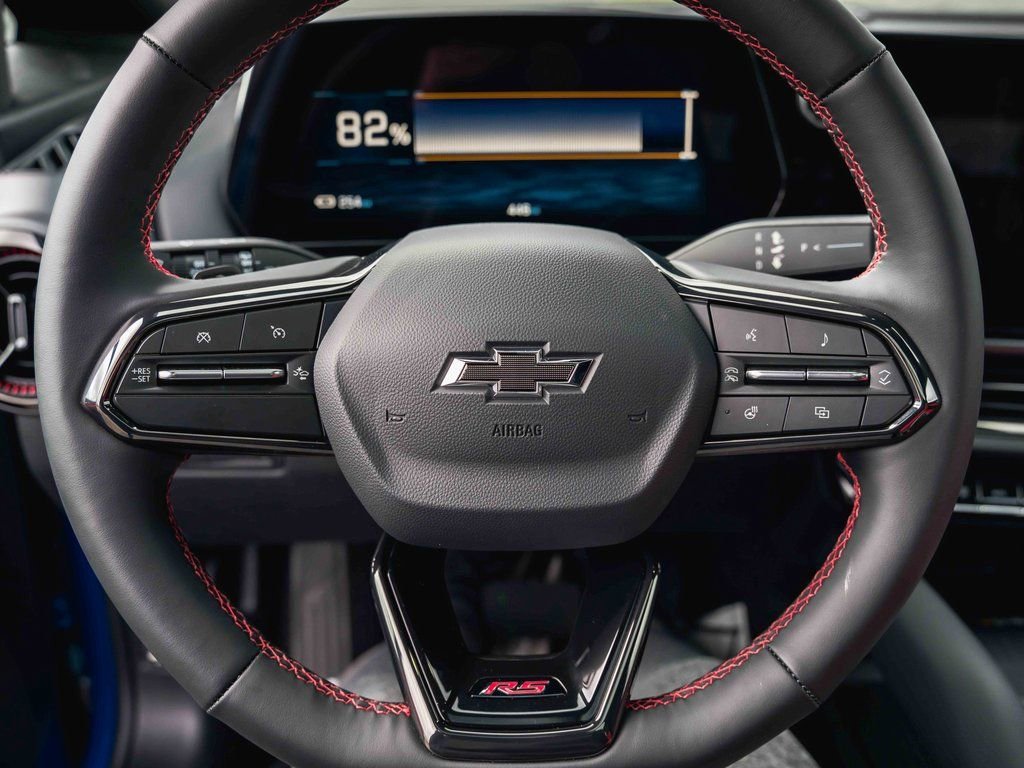 2025 Chevrolet Equinox EV RS - Photo 41