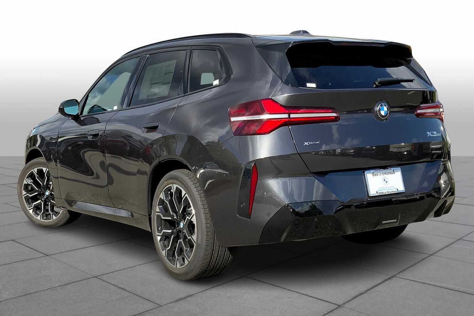 New 2026 Dark Graphite Metallic BMW 30 xDrive image 12