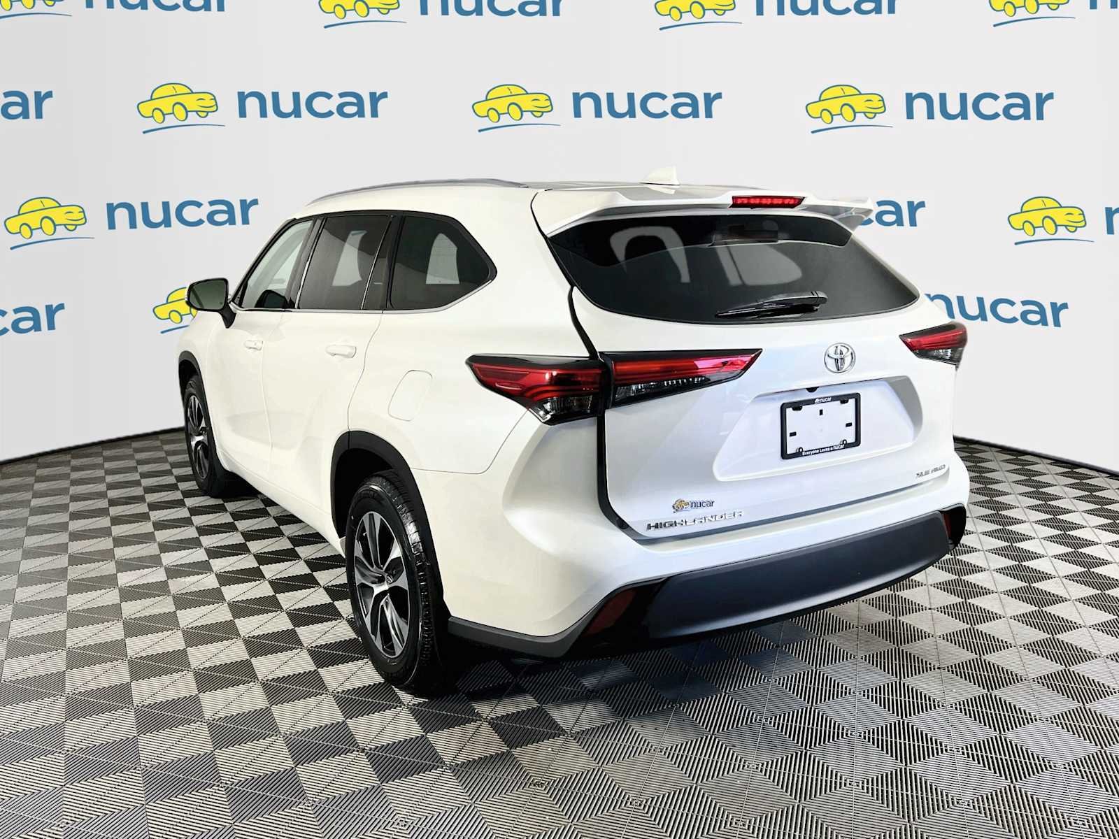 Used 2021 Blizzard Pearl Toyota XLE image 5