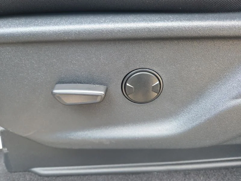 New 2026 Oxford White Ford F-250® XL image 28