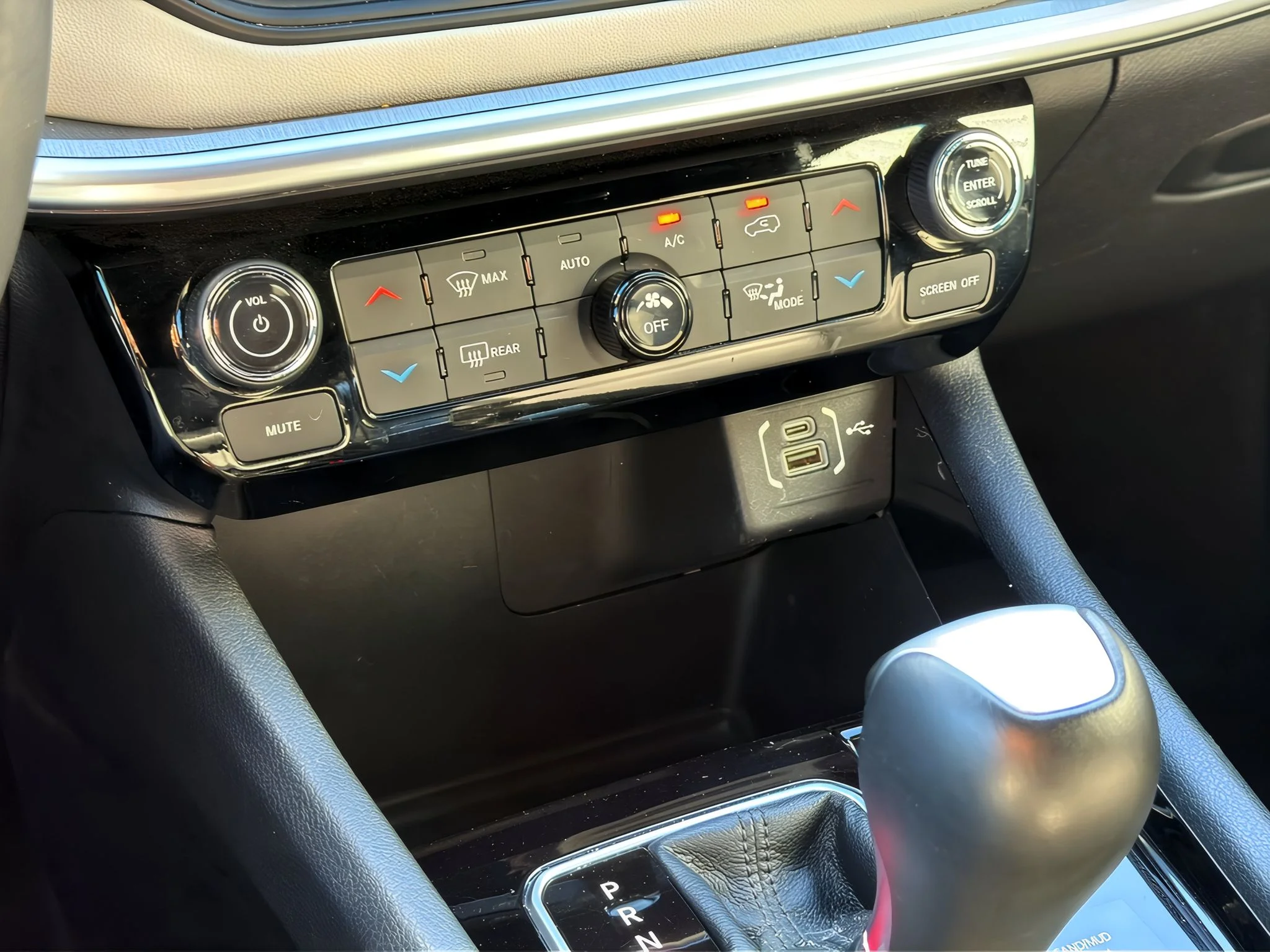2025 Jeep Compass Limited - Photo 24