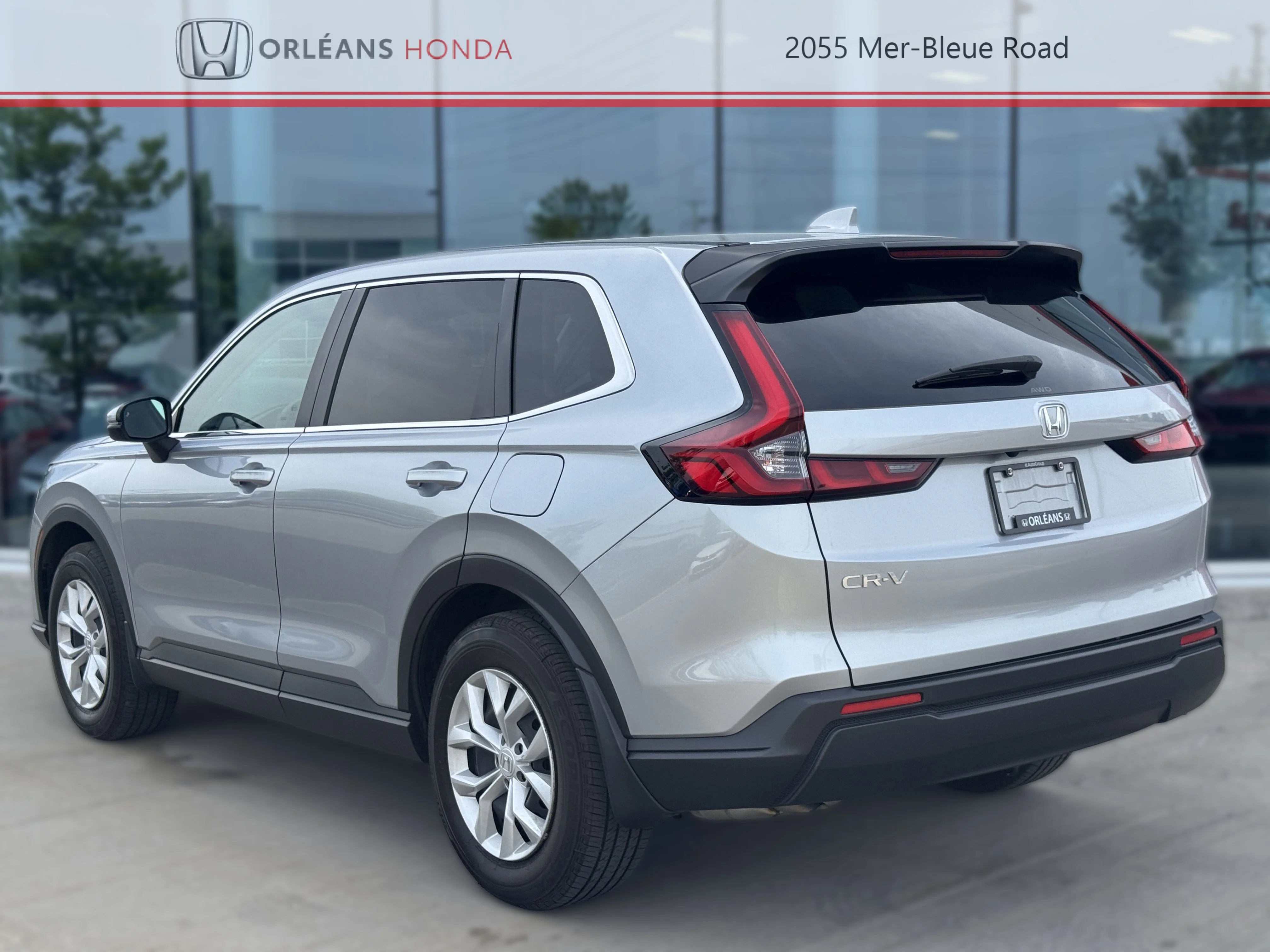Certified Used 2025 Silver Honda LX image 6
