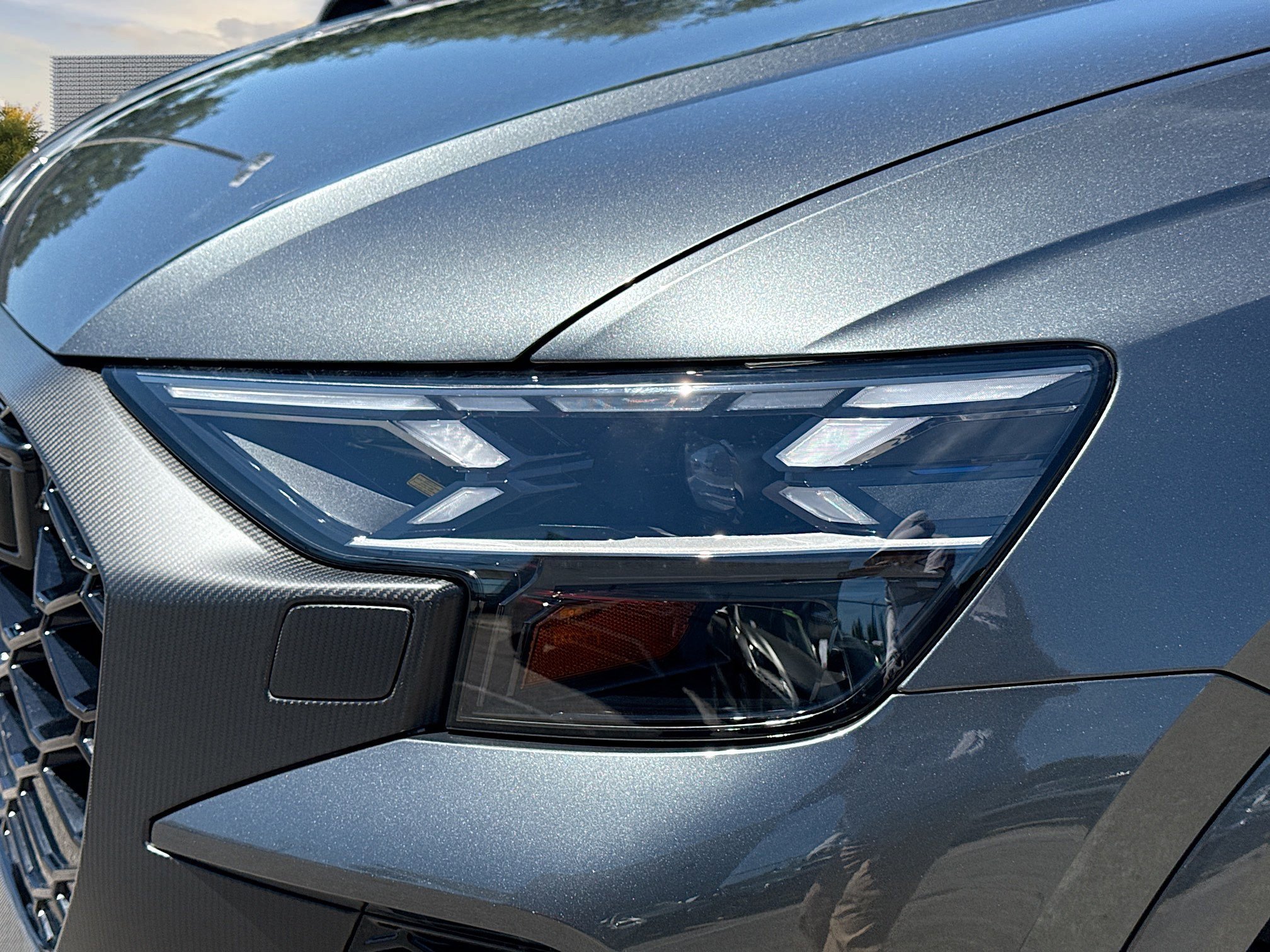 New 2026 Daytona Gray Pearl Effect Audi performance image 9