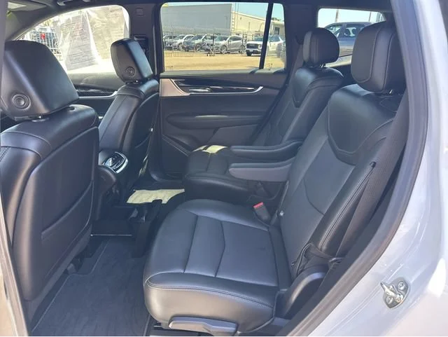 2025 Cadillac XT6 Premium Luxury - Photo 17