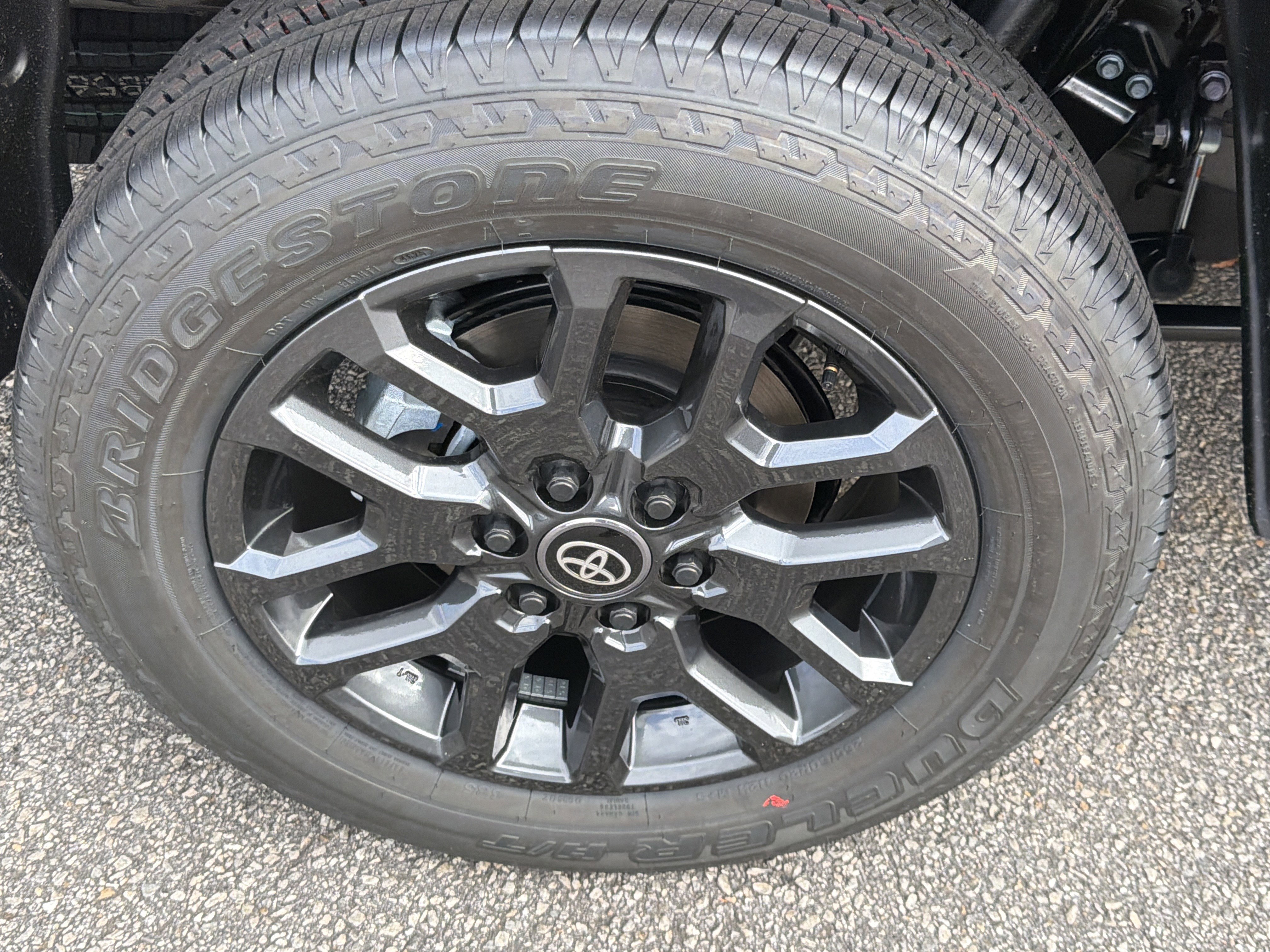 2026 Toyota Tundra Platinum - Photo 29