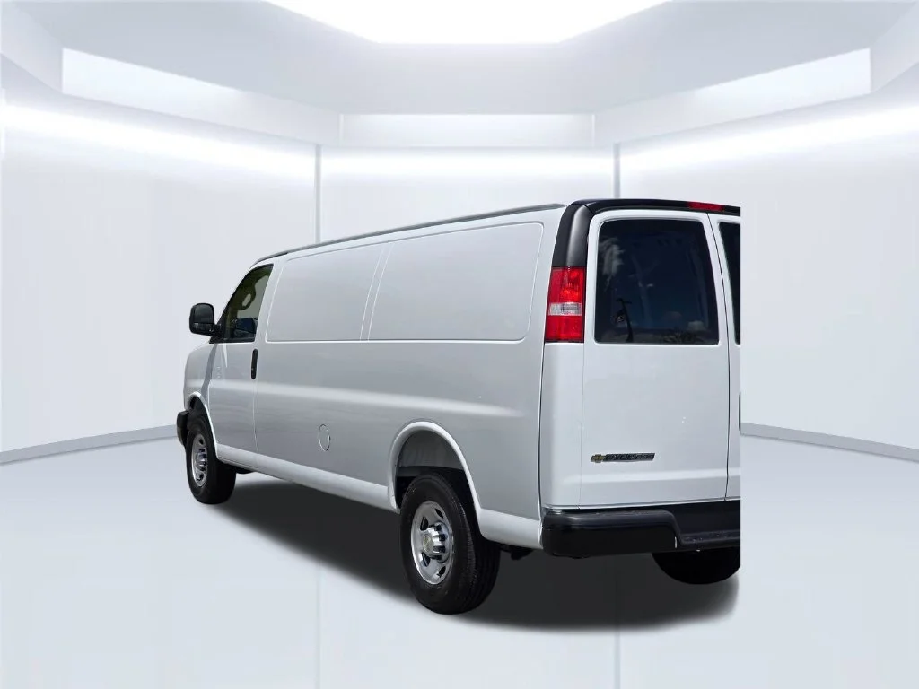 New 2026 White Chevrolet Work Van image 42