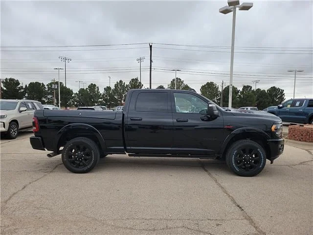 Used 2024 Diamond Black Crystal Pearlcoat RAM Limited 4x4 Crew Cab 6.3 ft. box 149.5 in. WB SRW image 5