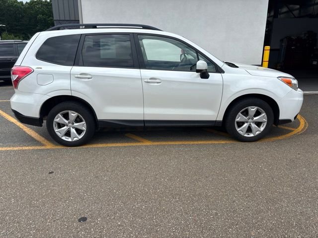 Used 2015 White Subaru 2.5i Premium image 4