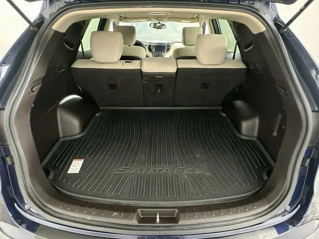 Pre-Owned 2017 Hyundai Santa Fe Sport 2.4 Base
