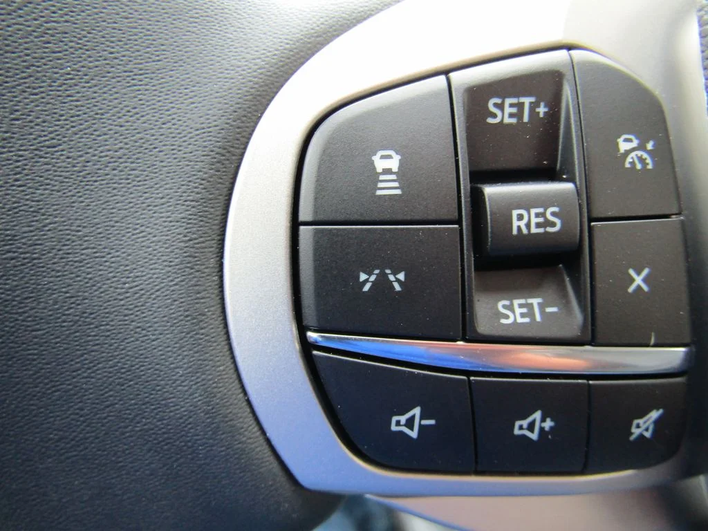 New 2026 Space White Metallic Ford Active image 8