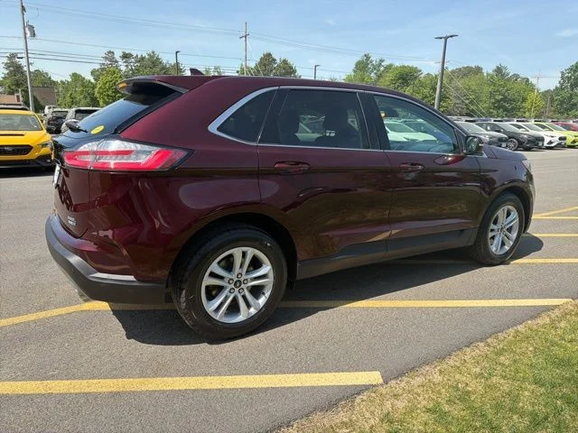 Used 2020 Red Ford SEL image 5