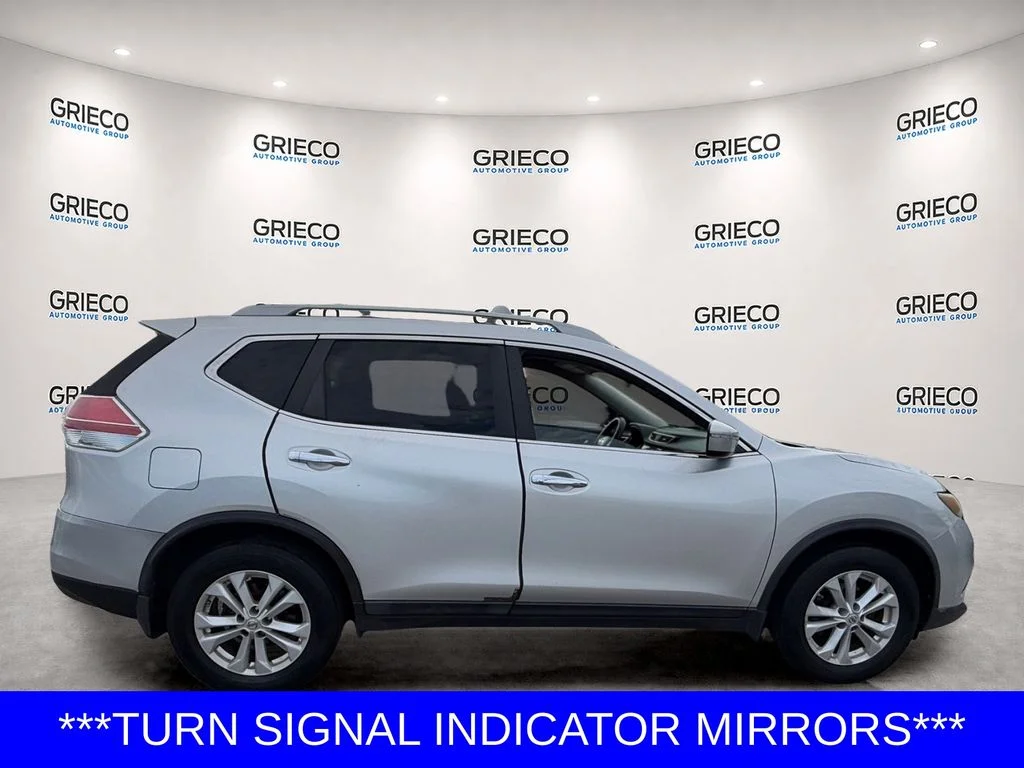 Used 2014 Silver Nissan SV image 8