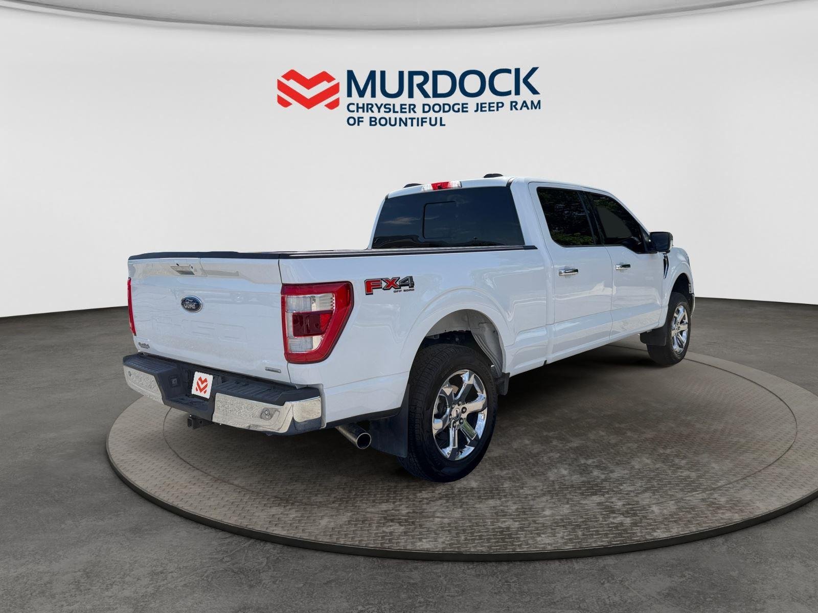 Used 2023 Oxford White Ford LARIAT image 9