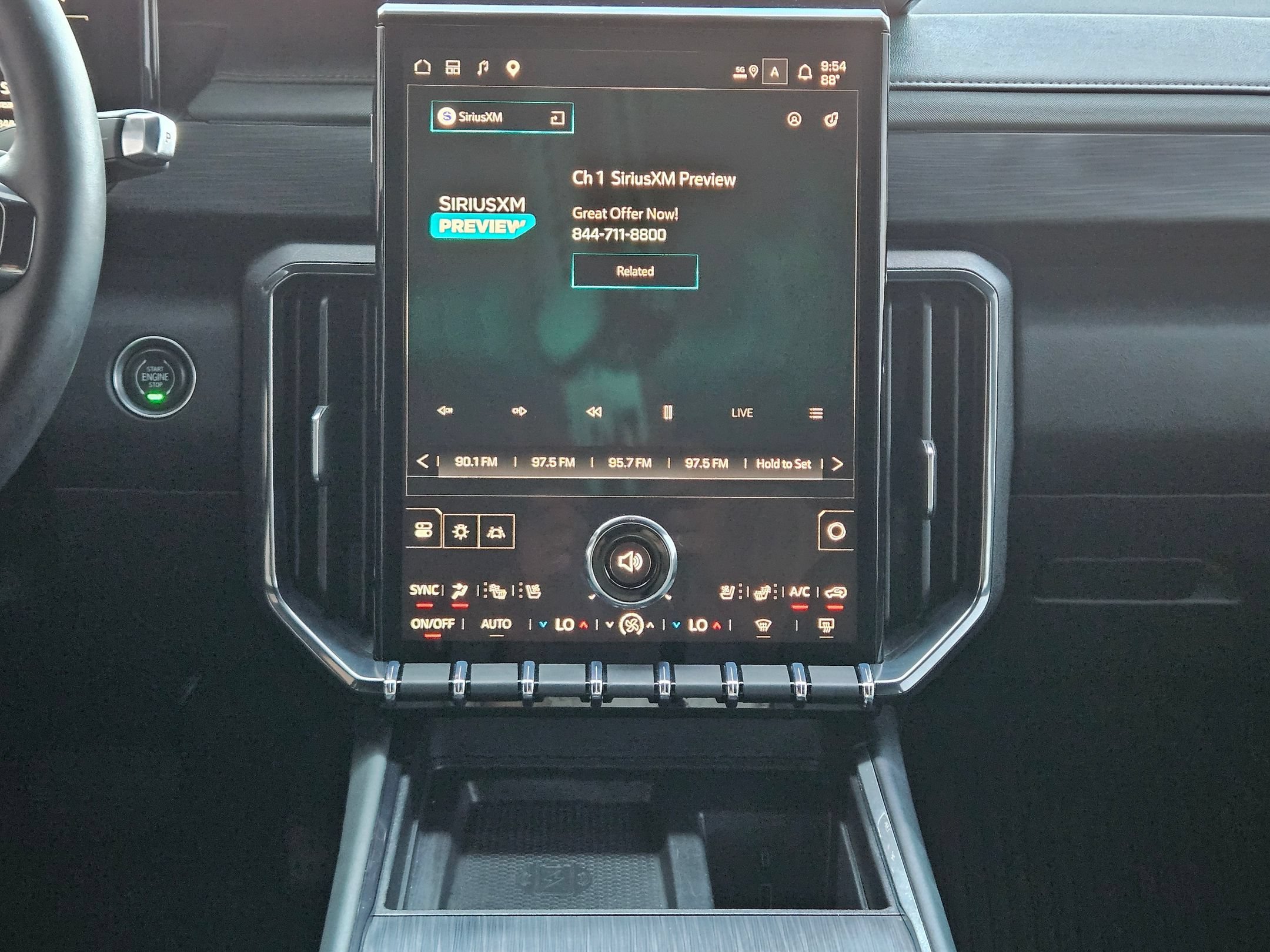 2024 GMC Acadia AT4 - Photo 13