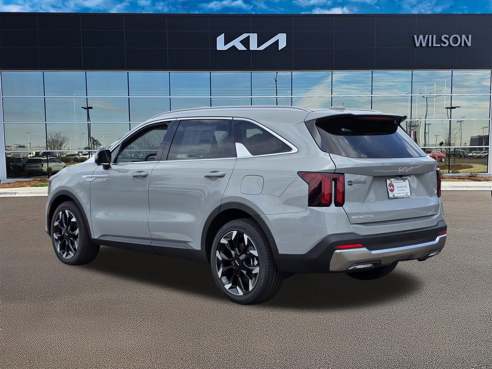 New 2026 Wolf Gray Kia SX image 3