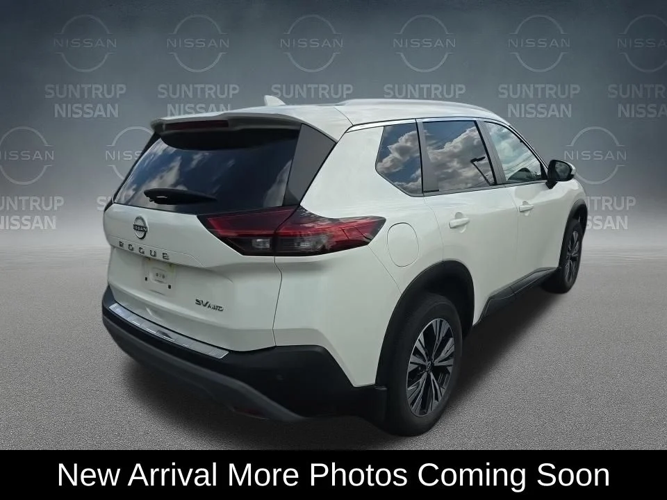 Used 2023 White Nissan SV image 3