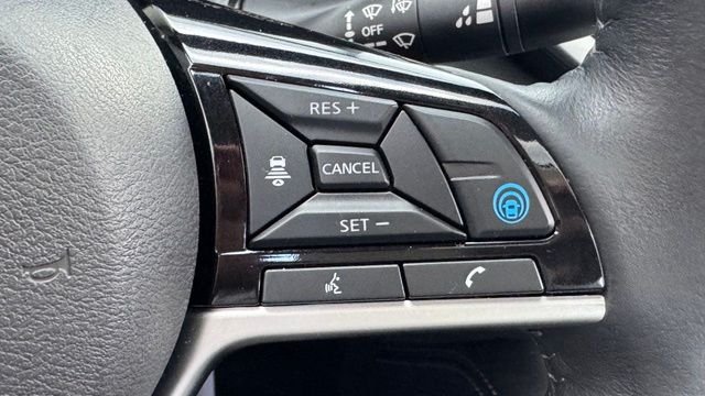 Used 2022 Gun Metallic Nissan 2.5 SL image 25
