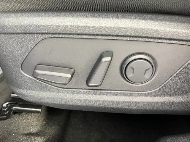 New 2026 White Kia LX image 15