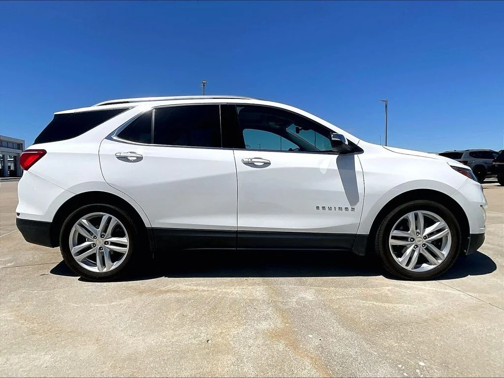 Used 2020 White Chevrolet Premier image 4