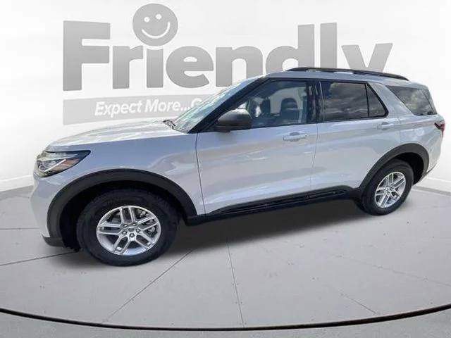 New 2026 Space White Metallic Ford Active image 2