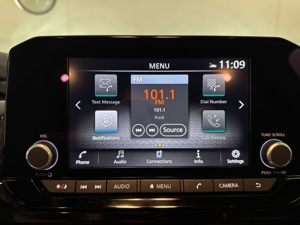 Certified Used 2025 Black Nissan Rock Creek image 25