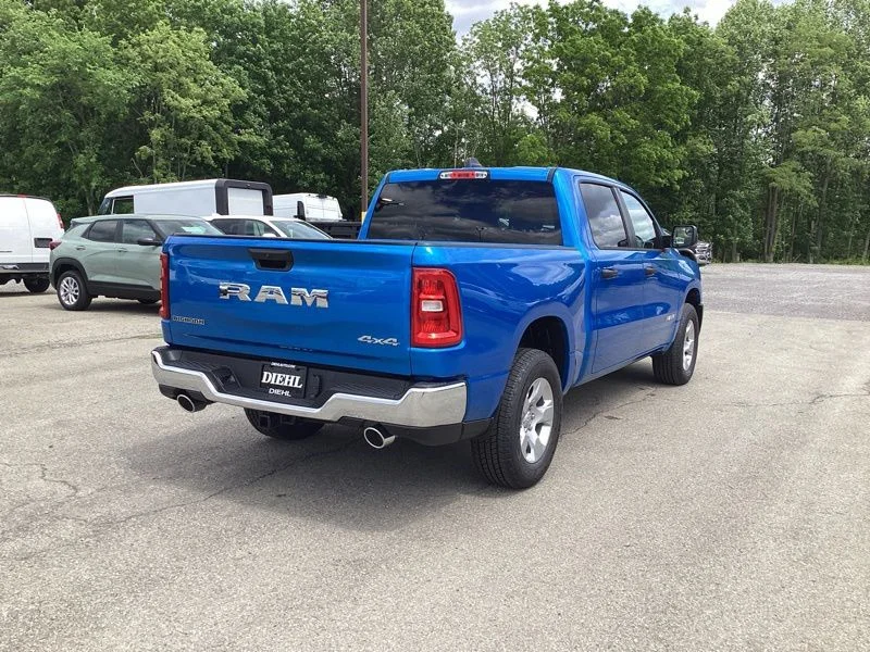 New 2026 Hydro Blue Pearl-Coat Exterior Paint RAM Big Horn/Lone Star image 7