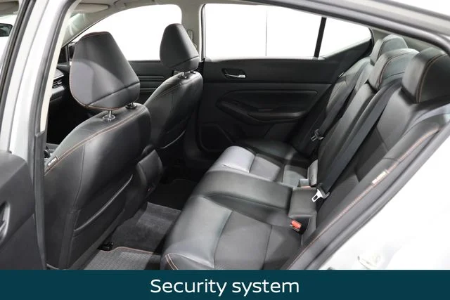 2020 Nissan Altima SR - Photo 11