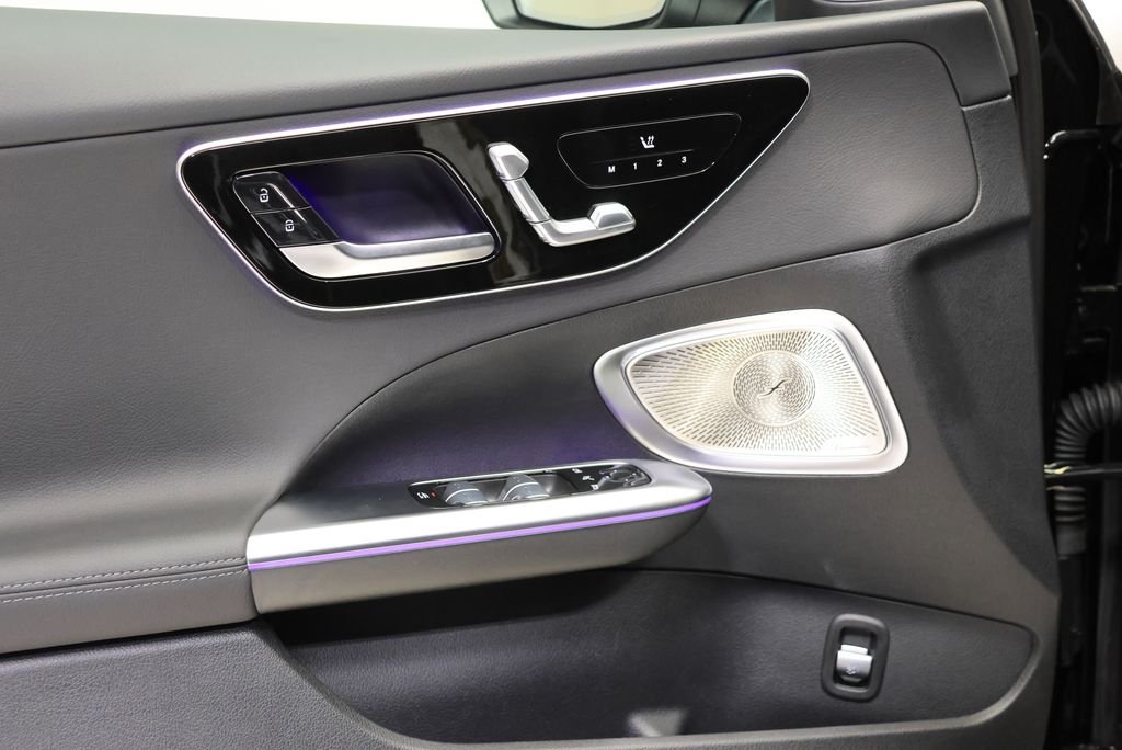 New 2026 Obsidian Black Metallic Mercedes-Benz C 300 image 30