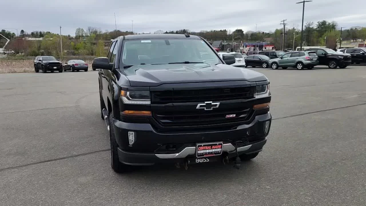 Used 2018 Black Chevrolet LT image 4