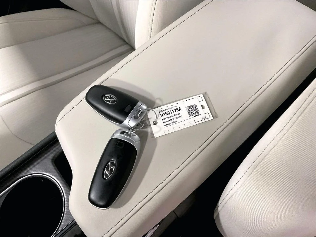 Certified Used 2023 White Hyundai SEL image 29