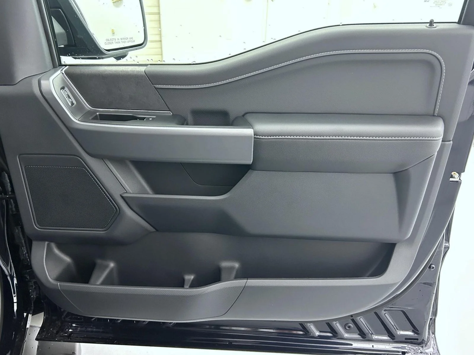 New 2026 Blue Ford XLT image 16
