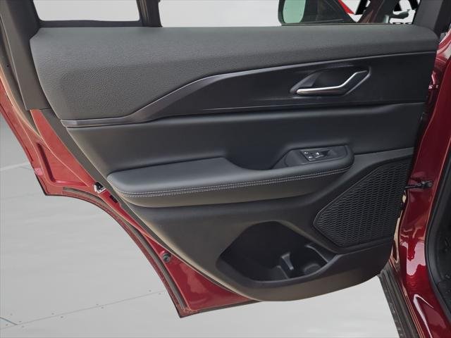 New 2025 Velvet Red Pearl-Coat Exterior Paint Jeep Altitude X image 26