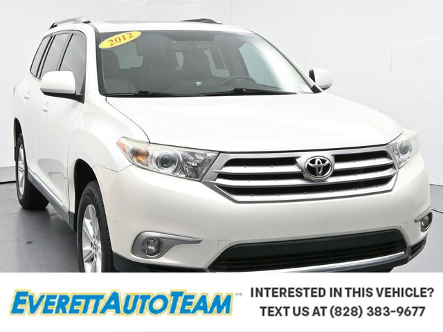 2012 Toyota Highlander SE