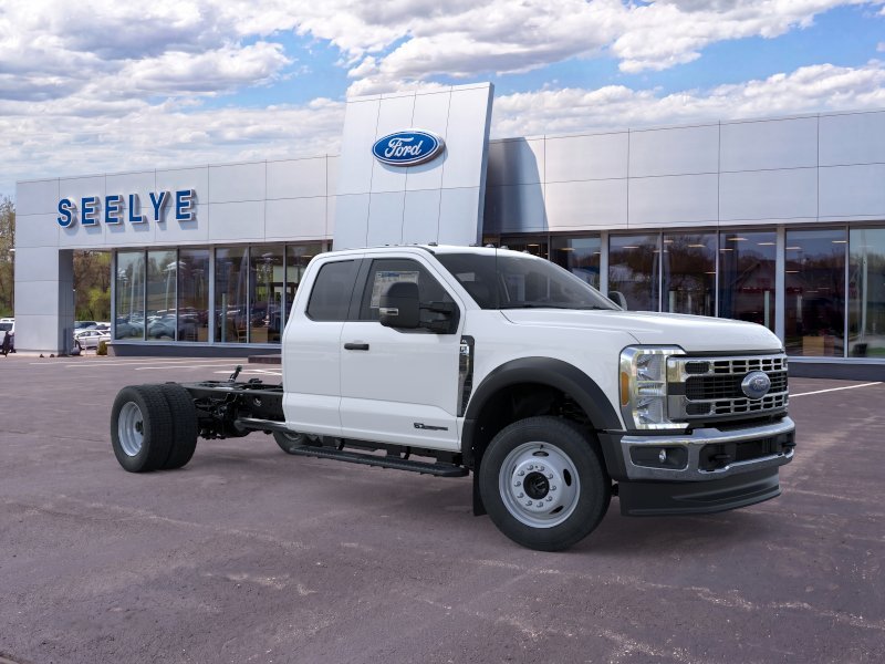 New 2026 Oxford White Ford F-550® XL image 7