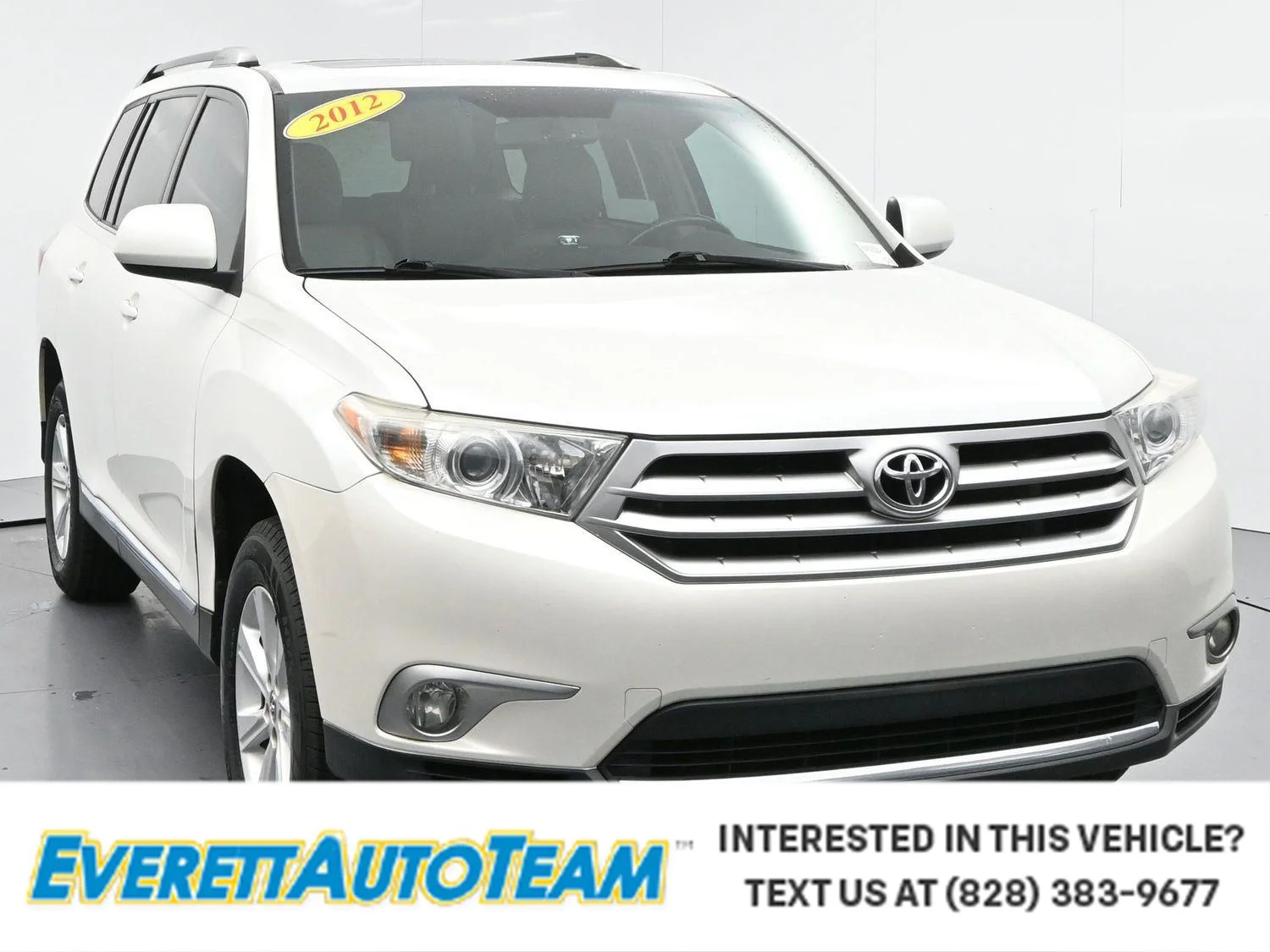 Used 2012 Blizzard Pearl Toyota SE image 1