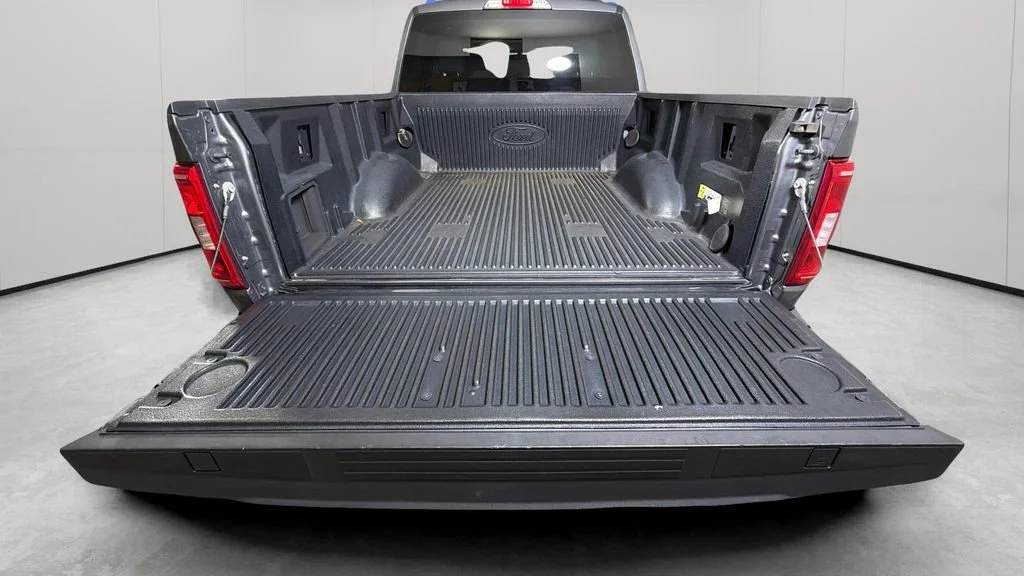 Used 2021 Gray Ford XLT image 29