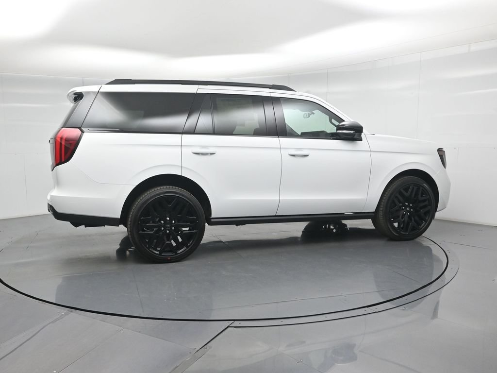 New 2026 Oxford White Ford Platinum image 21