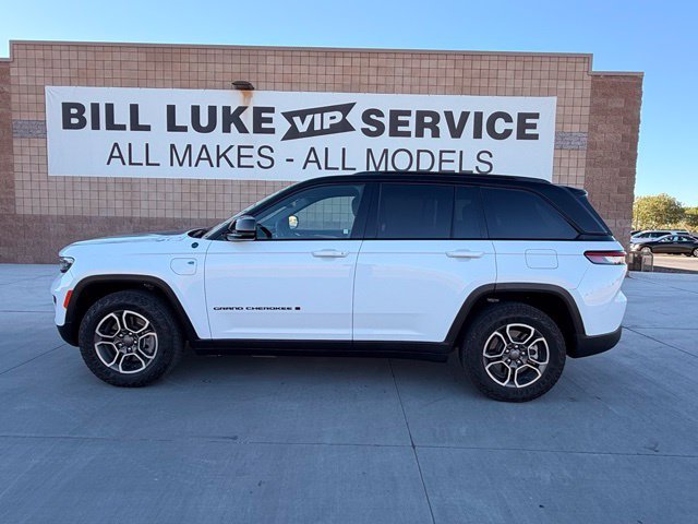 Used 2023 White Jeep Trailhawk 4xe image 10