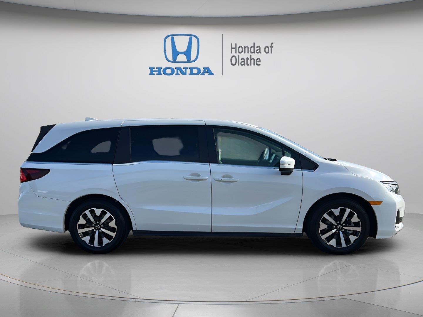 Certified 2026 Honda Odyssey EX-L with VIN 5FNRL6H61TB059638 for sale in Kansas City
