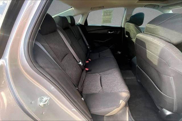 Used 2023 Silver Honda EX image 22
