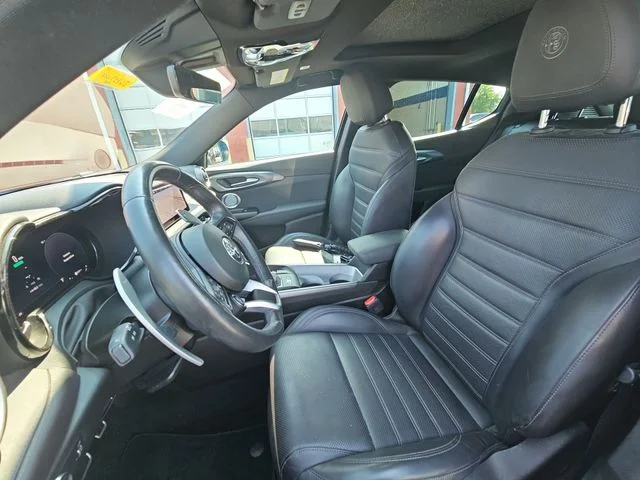 Used 2024 Blue Alfa Romeo Veloce image 22