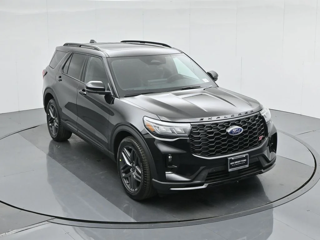 New 2026 Agate Black Metallic Ford ST image 22
