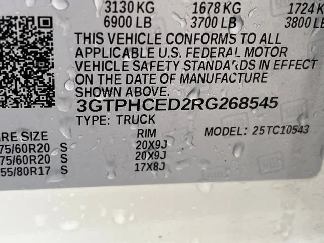 Used 2024 Summit White GMC Elevation image 15