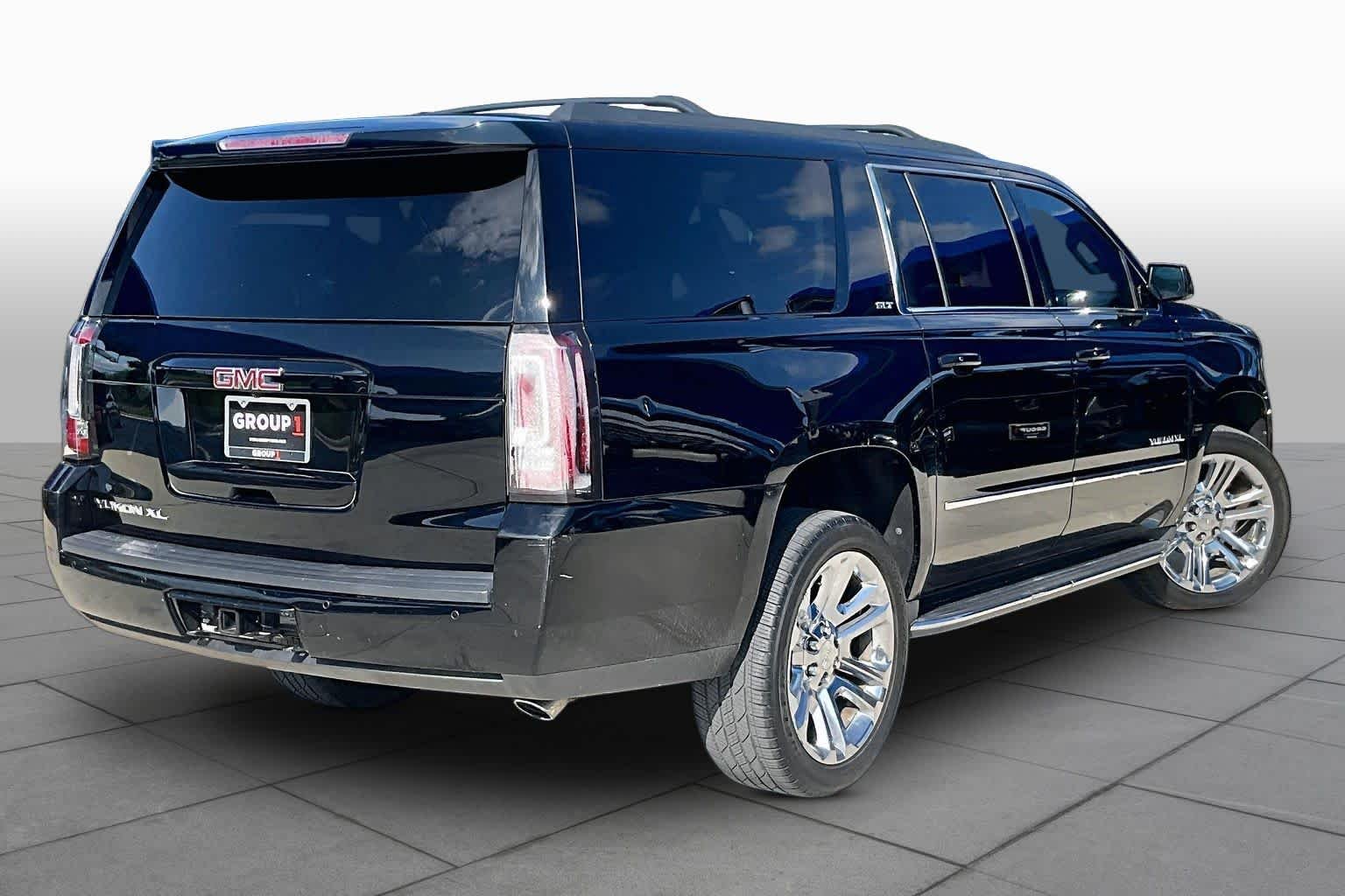 Used 2017 Onyx Black GMC SLT image 13