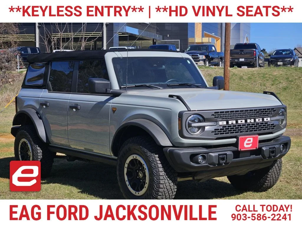 2023 Ford Bronco Badlands 4x4's photo